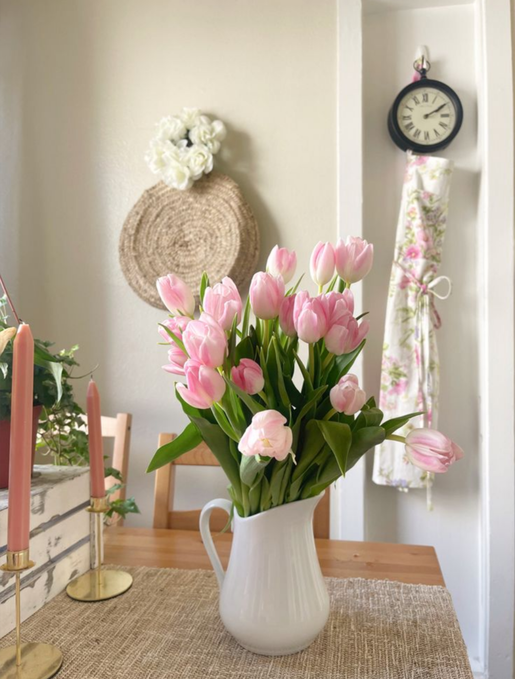 Blossoms and Pastels, A guide to Springtime Decor – The Cardinal Post